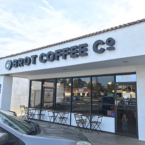 Best Coffee Shops in California
High-Quality Coffee in California, California Coffee Scene, Coffee Shops in San Francisco, Coffee Shops in San Diego