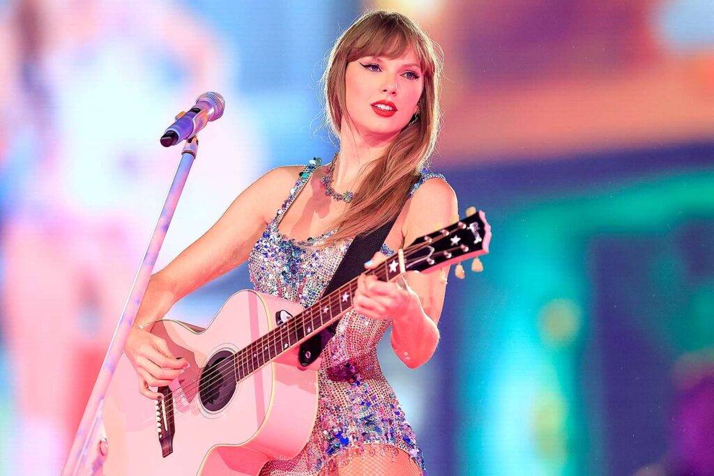 Taylor Swift net worth, Taylor Swift family background, Taylor Swift educational background, Taylor Swift journey
